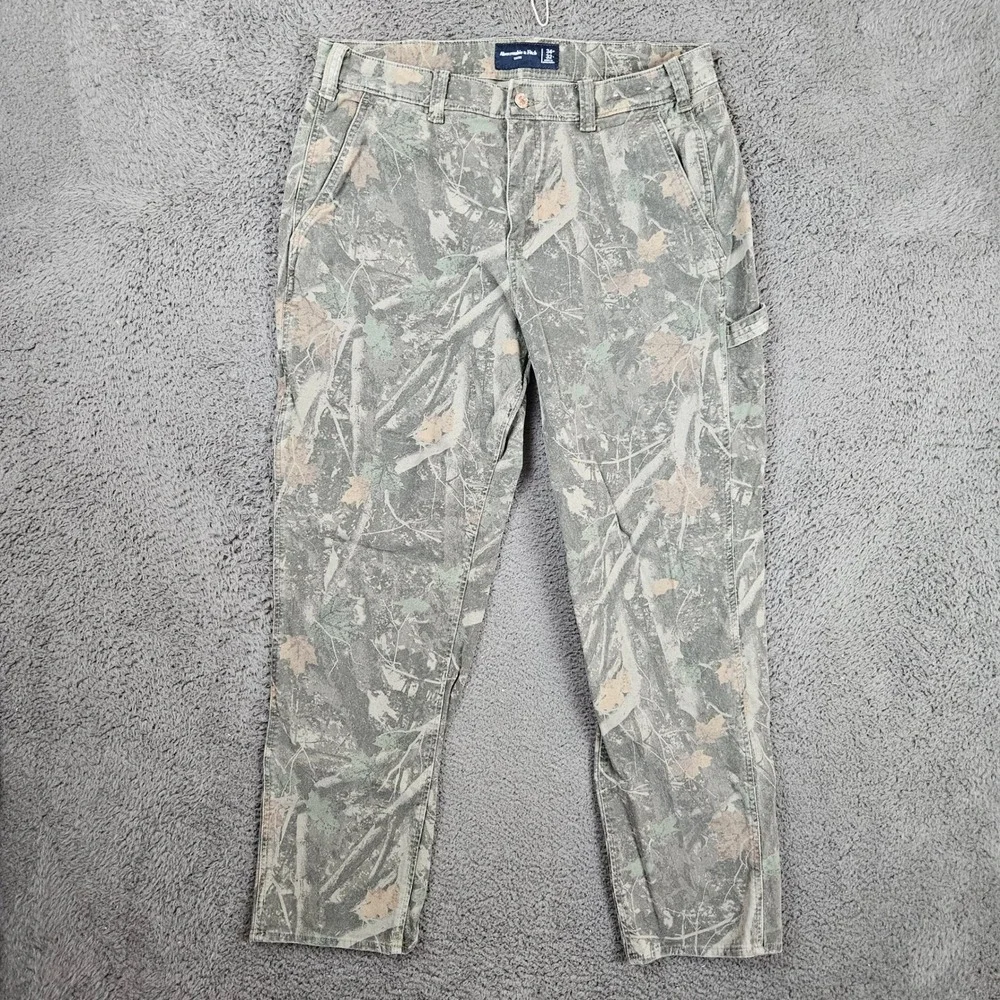Abercrombie & Fitch Mens Loose Carpenter Pants 34x32 Green Camo